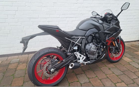 Neufahrzeug Suzuki GSX-8R - Bild 4