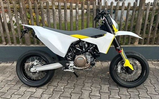 Gebrauchtmotorrad Husqvarna 701 Supermoto - Bild 1
