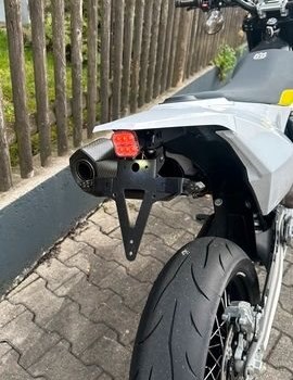 Gebrauchtmotorrad Husqvarna 701 Supermoto - Bild 10