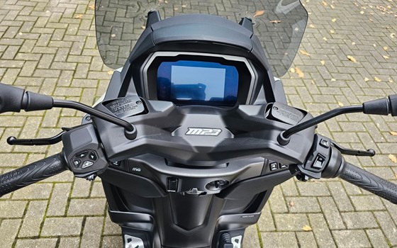 Neufahrzeug Piaggio MP3 400 Sport - Bild 12