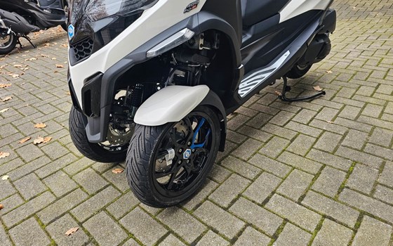 Neufahrzeug Piaggio MP3 400 Sport - Bild 4