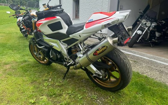 Gebrauchtmotorrad Aprilia RSV 1000 Tuono R - Bild 13