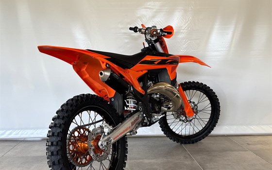 Gebrauchtmotorrad KTM 125 SX - Bild 6