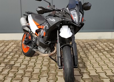 GEBRAUCHTFAHRZEUG KTM 890 SMT