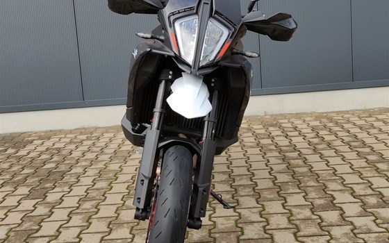Gebrauchtmotorrad KTM 890 SMT - Bild 4