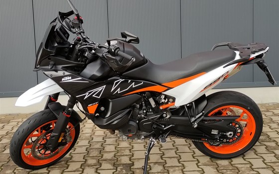 Gebrauchtmotorrad KTM 890 SMT - Bild 7