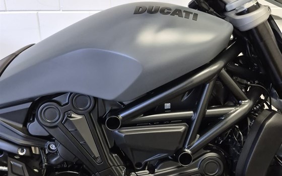 Gebrauchtmotorrad Ducati XDiavel - Bild 6