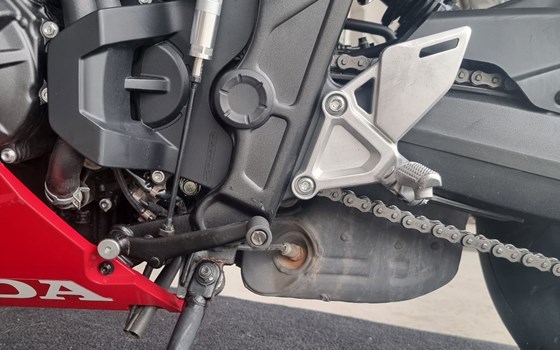 Gebrauchtmotorrad Honda CBR650R E-Clutch - Bild 8