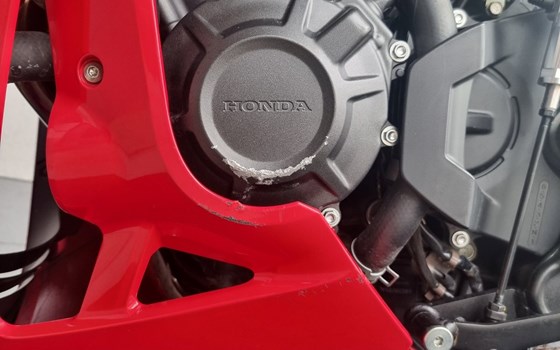 Gebrauchtmotorrad Honda CBR650R E-Clutch - Bild 7