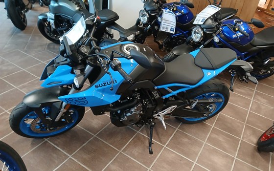 Gebrauchtmotorrad Suzuki GSX-8S - Bild 2