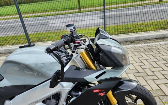 Gebrauchtmotorrad Aprilia Tuono V4 R APRC - Bild 4