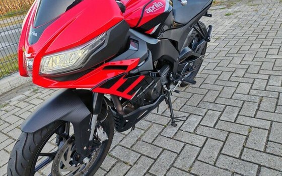 Gebrauchtmotorrad Aprilia Tuono 125 - Bild 12