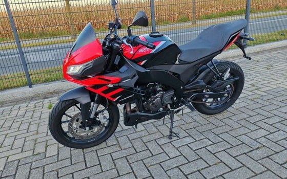 Gebrauchtmotorrad Aprilia Tuono 125 - Bild 14