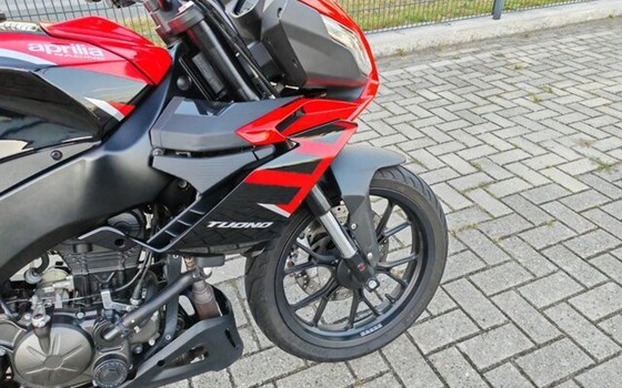 Gebrauchtmotorrad Aprilia Tuono 125 - Bild 15