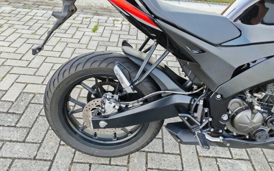 Gebrauchtmotorrad Aprilia Tuono 125 - Bild 16