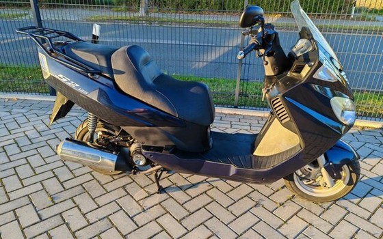 Gebrauchtmotorrad Daelim Freewing 125 - Bild 3