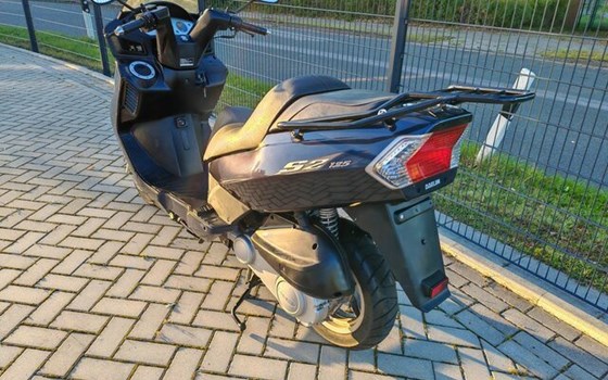 Gebrauchtmotorrad Daelim Freewing 125 - Bild 5