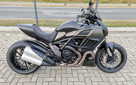 Gebrauchtmotorrad Ducati Diavel 1200 - Bild 10