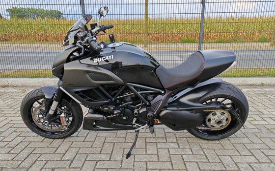 Gebrauchtmotorrad Ducati Diavel 1200 - Bild 11
