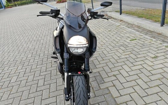 Gebrauchtmotorrad Ducati Diavel 1200 - Bild 12