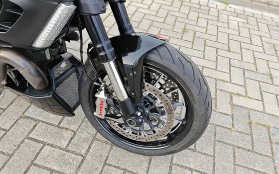 Gebrauchtmotorrad Ducati Diavel 1200 - Bild 18