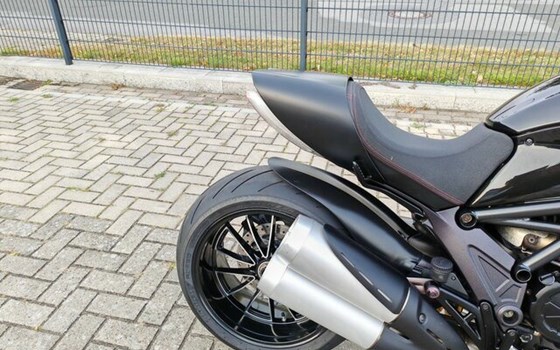 Gebrauchtmotorrad Ducati Diavel 1200 - Bild 3