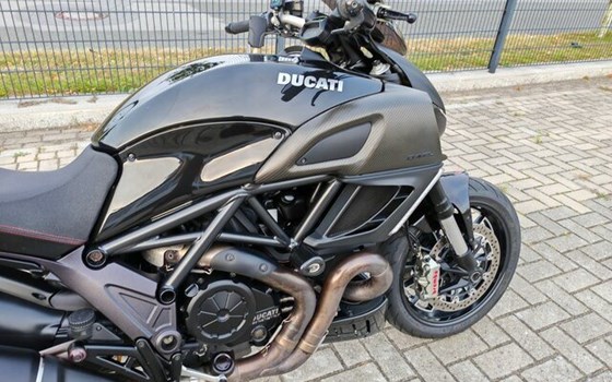 Gebrauchtmotorrad Ducati Diavel 1200 - Bild 9