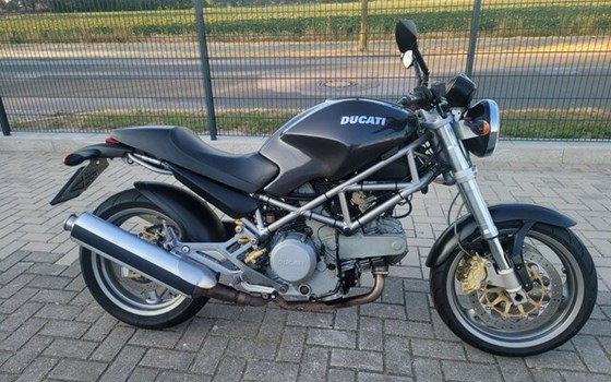 Gebrauchtmotorrad Ducati Monster 620 - Bild 1