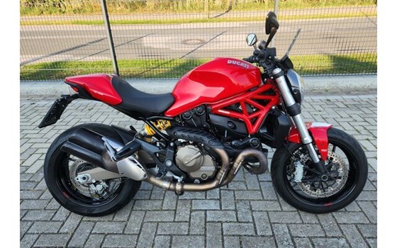 Gebrauchtmotorrad Ducati Monster 821 - Bild 1