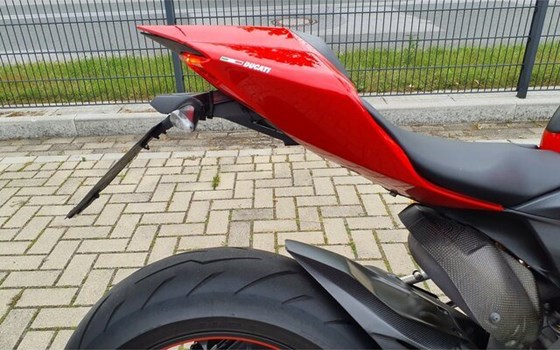 Gebrauchtmotorrad Ducati 1199 Panigale S - Bild 10