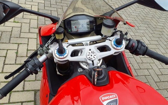 Gebrauchtmotorrad Ducati 1199 Panigale S - Bild 11