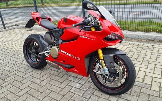 Gebrauchtmotorrad Ducati 1199 Panigale S - Bild 18