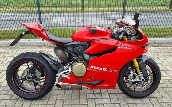 Gebrauchtmotorrad Ducati 1199 Panigale S - Bild 7