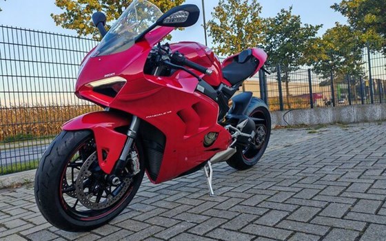 Gebrauchtmotorrad Ducati Panigale V4 - Bild 2