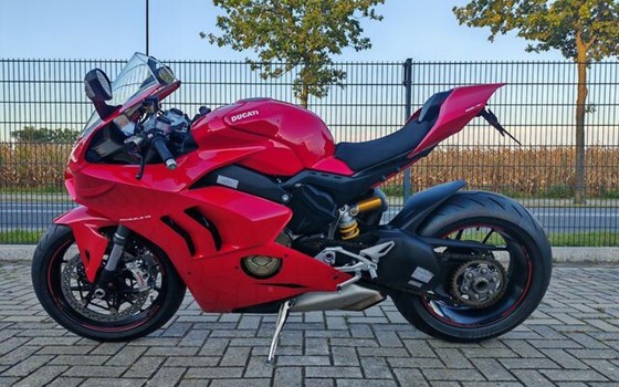 Gebrauchtmotorrad Ducati Panigale V4 - Bild 4