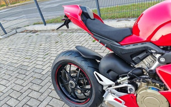 Gebrauchtmotorrad Ducati Panigale V4 - Bild 7