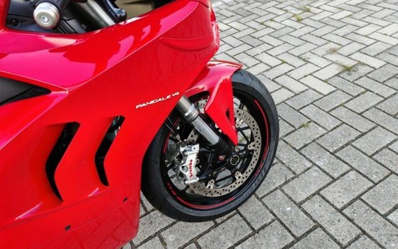 Gebrauchtmotorrad Ducati Panigale V4 - Bild 8