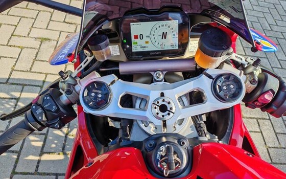 Gebrauchtmotorrad Ducati Panigale V4 - Bild 7