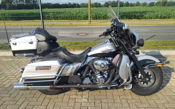 Gebrauchtmotorrad Harley-Davidson Electra Glide Ultra Sport - Bild 1