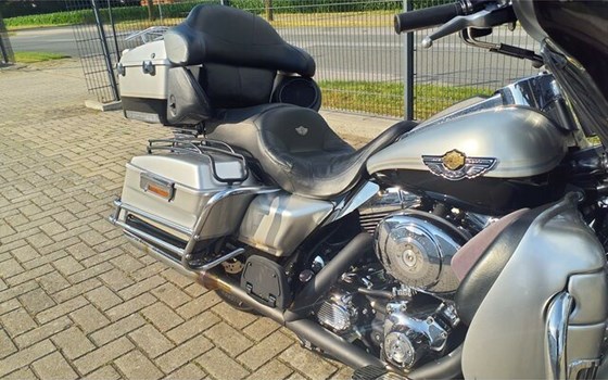 Gebrauchtmotorrad Harley-Davidson Electra Glide Ultra Sport - Bild 11