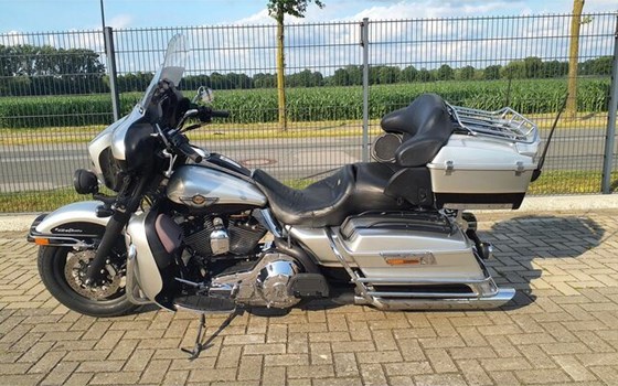 Gebrauchtmotorrad Harley-Davidson Electra Glide Ultra Sport - Bild 14