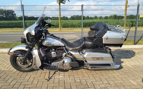 Gebrauchtmotorrad Harley-Davidson Electra Glide Ultra Sport - Bild 17