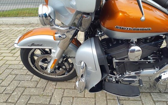 Gebrauchtmotorrad Harley-Davidson Electra Glide Ultra Limited Low FLHTKL - Bild 2