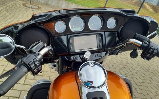 Gebrauchtmotorrad Harley-Davidson Electra Glide Ultra Limited Low FLHTKL - Bild 8