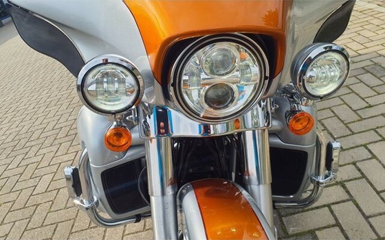 Gebrauchtmotorrad Harley-Davidson Electra Glide Ultra Limited Low FLHTKL - Bild 9