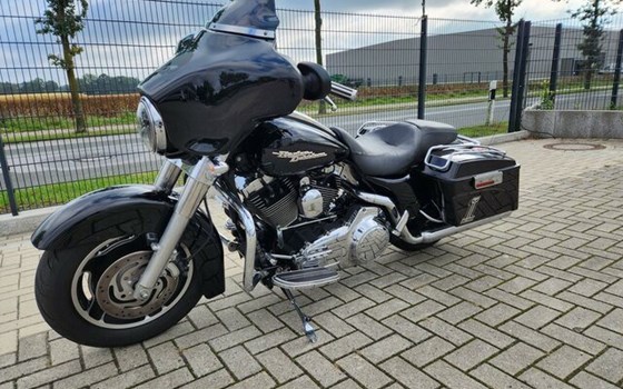 Gebrauchtmotorrad Harley-Davidson CVO Street Glide FLHXSE - Bild 10