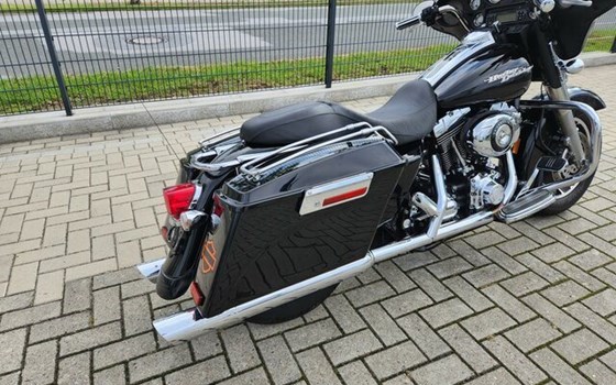 Gebrauchtmotorrad Harley-Davidson CVO Street Glide FLHXSE - Bild 18