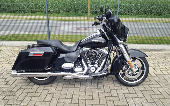 Gebrauchtmotorrad Harley-Davidson Touring Electra Glide Standard FLHT - Bild 4