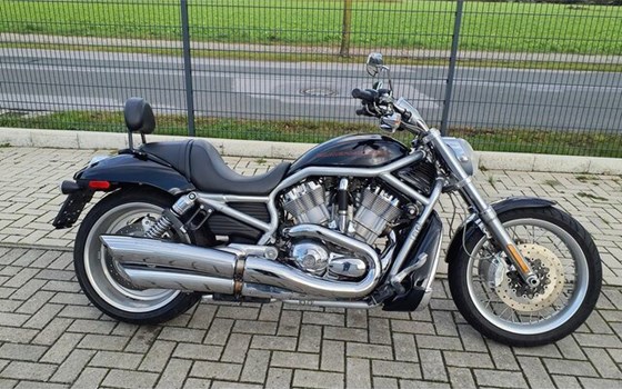 Gebrauchtmotorrad Harley-Davidson V-Rod VRSCAW - Bild 16