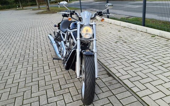 Gebrauchtmotorrad Harley-Davidson V-Rod VRSCAW - Bild 18